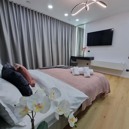 Casa Chiper - Apartament Etaj 1 Brasov Luaran gambar