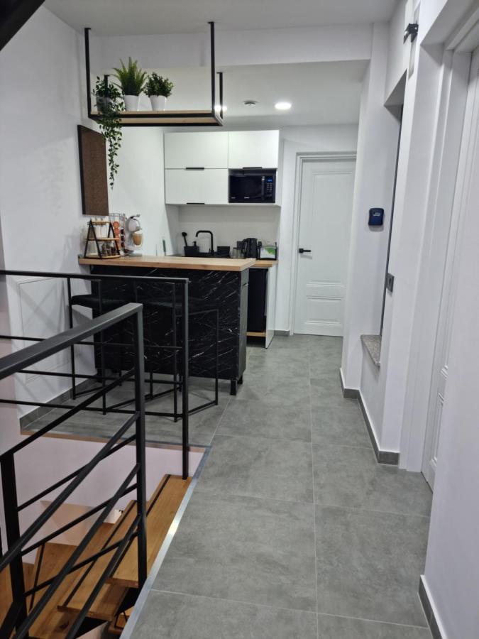Casa Chiper - Apartament Etaj 1 Brasov Luaran gambar